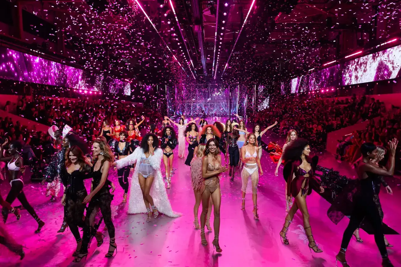 Victoria&rsquo;s Secret Fashion Show 2025: Is the Phoenix Rising from Its Ashes?