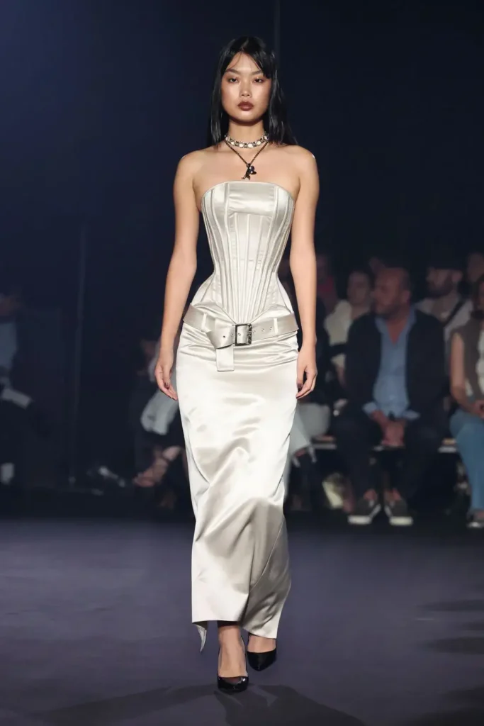 Satin Runway Dress: The Ultimate Evening Statement